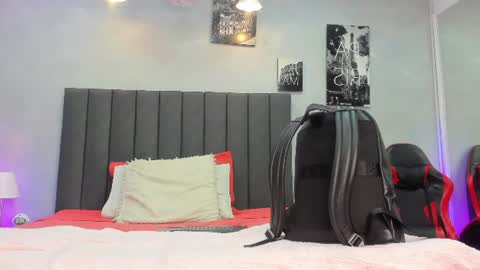 Kendra London online show from June 12, 11:31 am