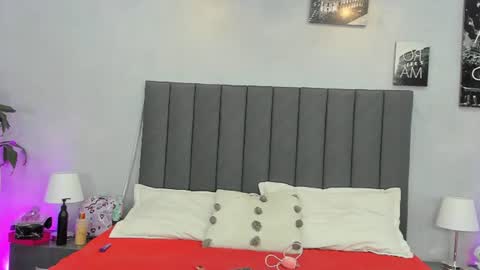 Kendra London online show from July 25, 11:41 am