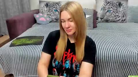 Kendra online show from November 23, 11:25 pm