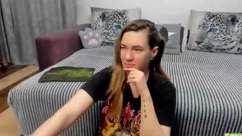 Kendra online show from April 13, 11:20 pm