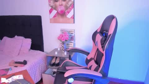  01  online show from October 24, 8:48 am