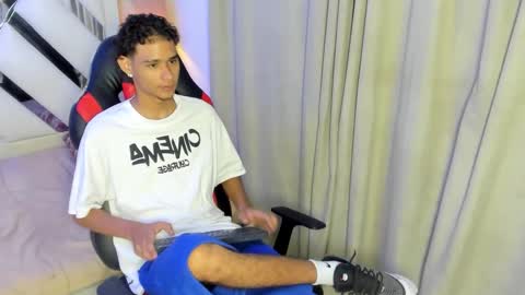 KENIX online show from November 5, 9:06 pm