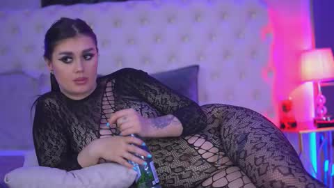 Kendra online show from December 16, 4:13 pm