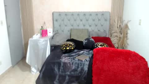 kennethcodyy online show from April 9, 10:32 am