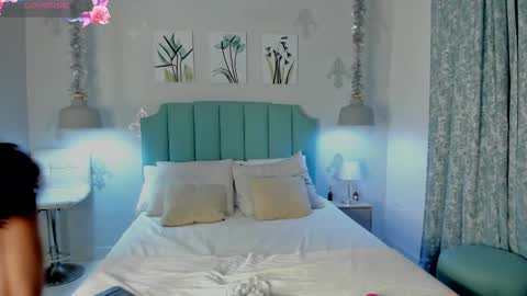 kentha_mitchells online show from February 10, 10:53 am