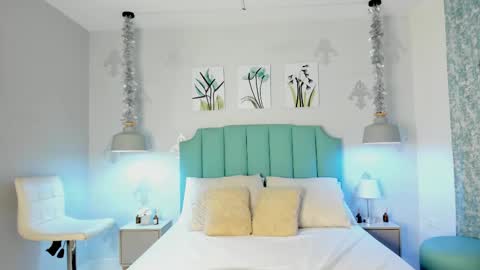 kentha_mitchells online show from March 4, 10:35 am