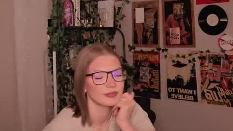 Lisa online show from January 10, 10:32 am