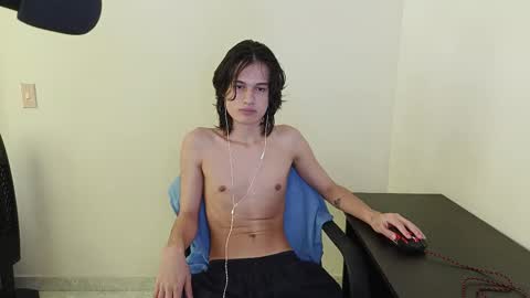 kenyy_x online show from October 22, 8:10 pm