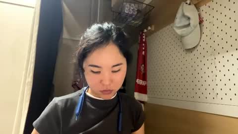 Jenny  online show from June 13, 9:09 am
