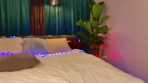 KessEdisson online show from April 12, 8:24 pm