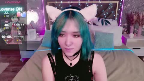 kettiejones online show from February 20, 7:10 am