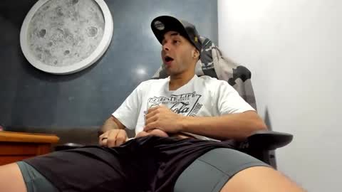 Kevin online show from October 25, 11:38 pm