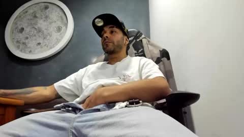 Kevin online show from November 1, 12:00 am