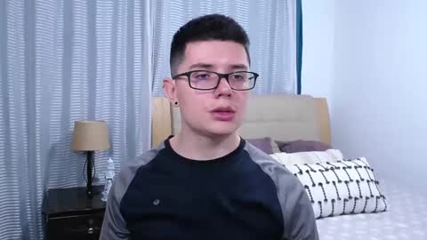 Kevin online show from April 12, 8:35 pm