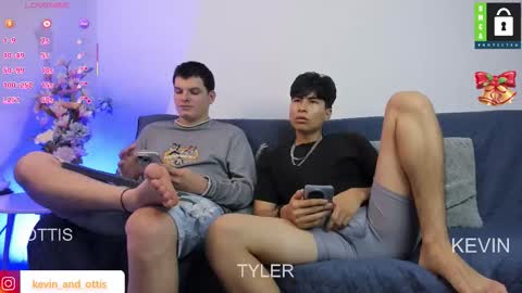 kevin and ottis online show from January 12, 10:28 pm