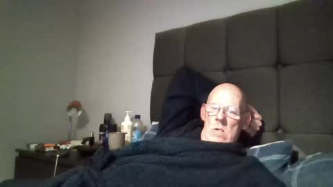 kevlooking4sez online show from July 27, 11:57 pm