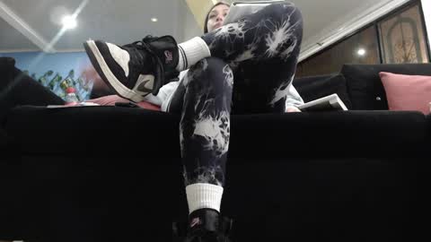 Snapshot of keylie_saenz28 chatting on December 5, 1:42 am online show from December 5, 1:42 am