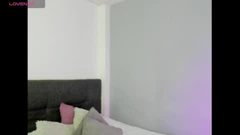 khaleesy95 online show from September 12, 1:51 am