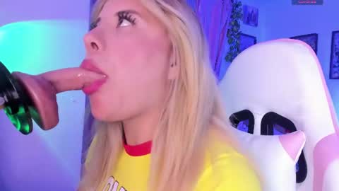 Abby online show from July 18, 4:25 am