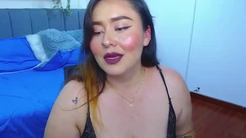 K H A I L A online show from June 11, 12:32 am