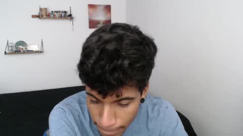 khevinlopezonig online show from February 19, 9:47 pm