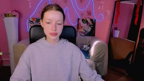 khloebeauty online show from June 8, 5:41 am