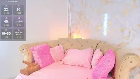 Khloe online show from February 17, 5:06 am