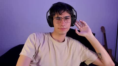 khozler_ online show from February 15, 6:33 am