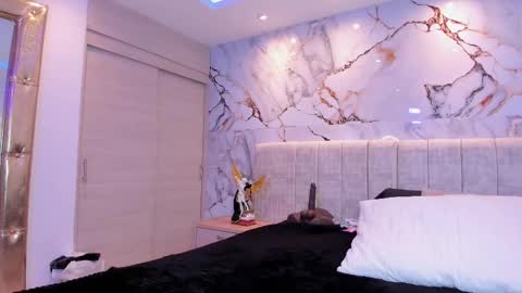    N         M online show from October 29, 11:56 am