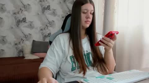 kianna_dior_ online show from May 15, 9:39 am