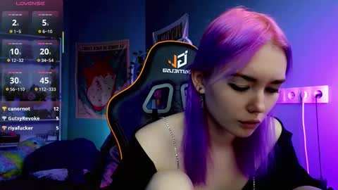 Kira online show from October 18, 9:08 pm