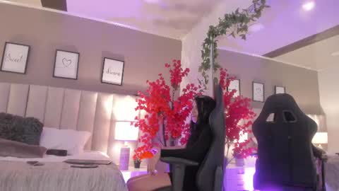 kiara kismet online show from July 26, 3:37 am