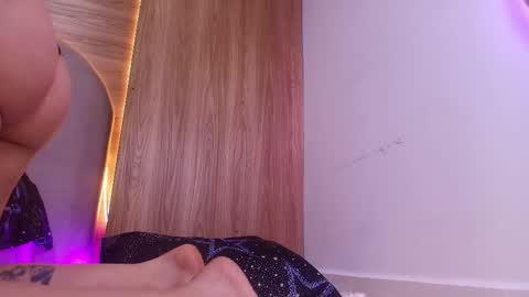 kiaralopez_ online show from March 17, 3:11 am