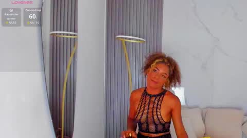 kiaratentation online show from December 13, 8:26 pm