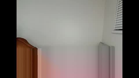 HunneysPlayRoom online show from April 14, 7:44 am