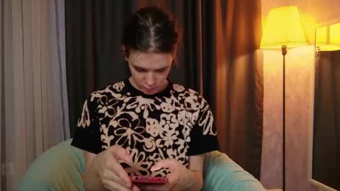 Kiki online show from March 3, 10:55 am