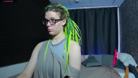 Kiki online show from September 27, 10:02 am