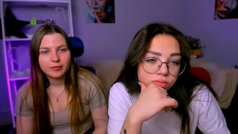 kiki_swan online show from March 7, 7:19 am