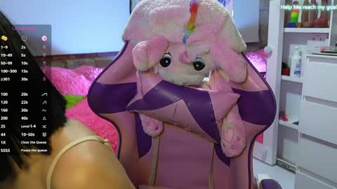 kiki online show from June 4, 9:32 pm