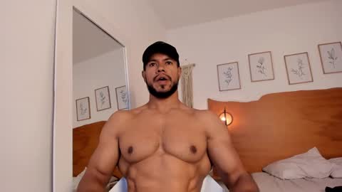 Snapshot of killua_zagarra_ chatting on September 30, 10:31 pm Kilua Muscle guy online show from September 30, 10:31 pm