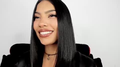 kim_mouth17 online show from July 16, 5:55 am