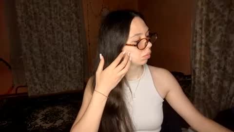 kimberlikoshy online show from June 12, 7:35 pm