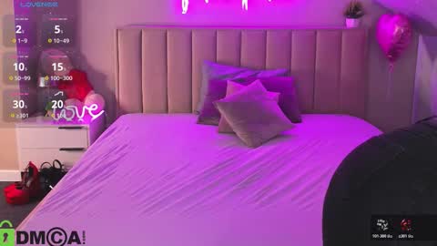 kimberlly_smith online show from February 23, 12:13 am