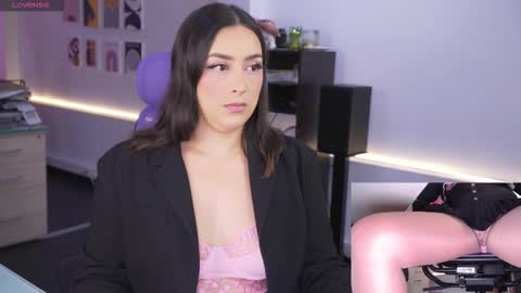 Kimberly 1200-1900 GMT-5 online show from February 24, 5:38 pm