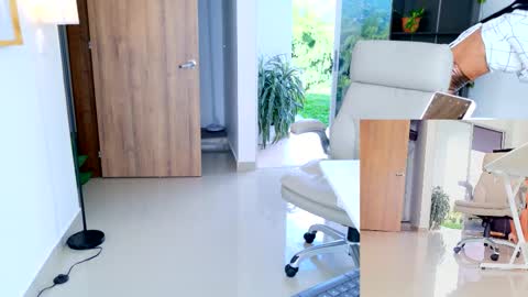 Melissa online show from December 1, 9:02 pm