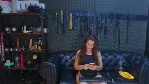  KIMBERLY SWAN  online show from June 17, 6:46 pm