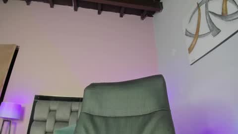 Snapshot of kimberlycoxxx chatting on February 27, 12:25 am kimberly online show from February 27, 12:25 am