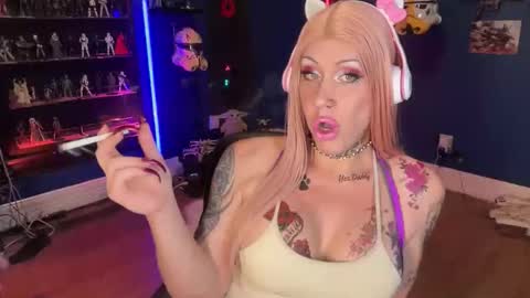 Kimber Haven online show from November 11, 1:30 am