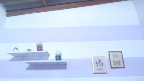 Kim  online show from November 24, 6:39 pm