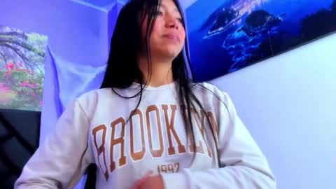 Snapshot of kimberlyvillalobos chatting on October 21, 11:48 am Kimberly Villalobos online show from October 21, 11:48 am